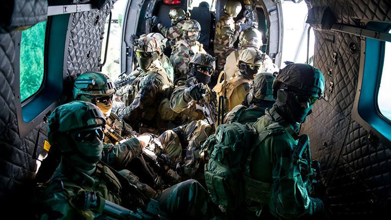 Νεκρός Γάλλος αλεξιπτωτιστής στα σύνορα Συρίας-Ιράκ