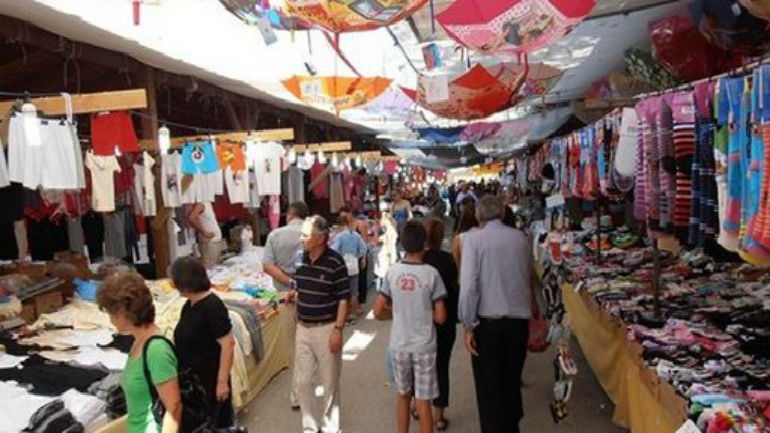 Λάρισα: Πλήθος κόσμου στην έναρξη του ιστορικού παζαριού της πόλης