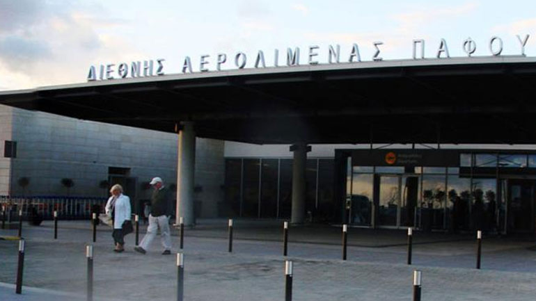 Μεθυσμένος Ιορδανός προκάλεσε επεισόδιο στο αεροδρόμιο Πάφου Μεθυσμένος Ιορδανός προκάλεσε επεισόδιο στο αεροδρόμιο Πάφου