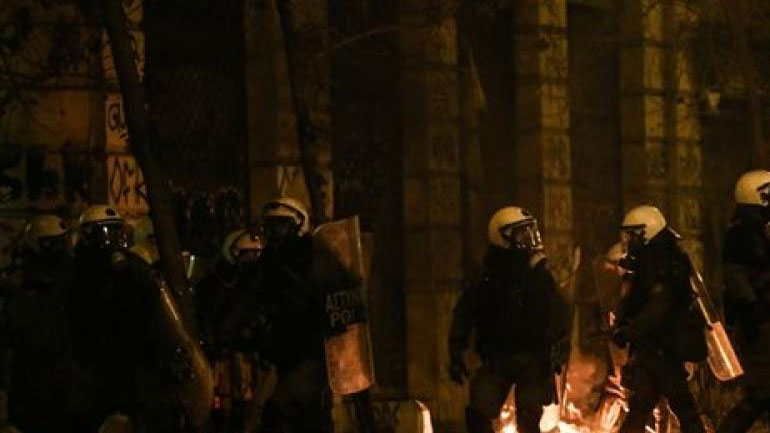 Ελεύθεροι οι επτά προσαχθέντες για τα επεισόδια στα Εξάρχεια