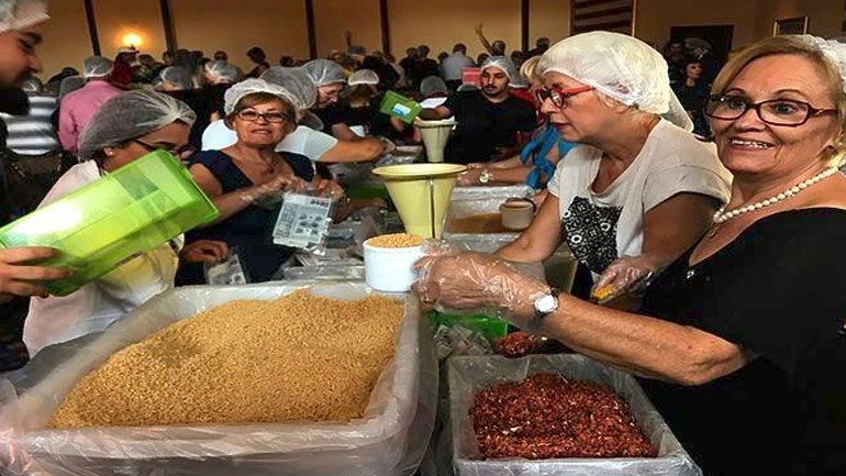 Εκατό χιλιάδες γεύματα για τα παιδιά της Αφρικής ετοιμάστηκαν στη Θεσσαλονίκη