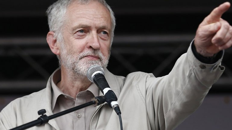 Κόρμπιν: Η μεταβατική περίοδος για το Brexit θα πρέπει να διαρκέσει όσο χρειάζεται