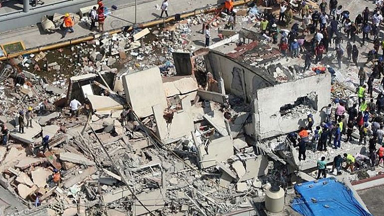 Μεξικό: Συνεχίζονται οι έρευνες για επιζώντες στα συντρίμμια