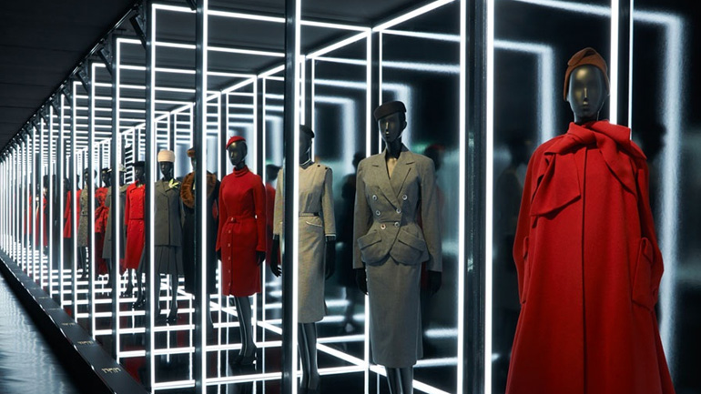 Η πρώτη μεγάλη αναδρομική έκθεση για τον Christian Dior στις ΗΠΑ