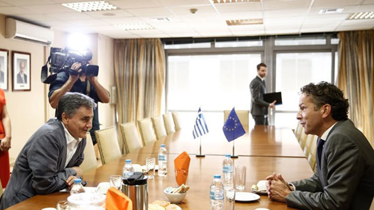 Τσακαλώτος και Ντάισελμπλουμ συμφώνησαν για «καθαρή έξοδο» από το πρόγραμμα