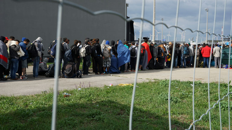 Διεθνής Αμνηστία: Πλήρης η αποτυχία των κρατών-μελών της Ε.Ε. στη μετεγκατάσταση προσφύγων