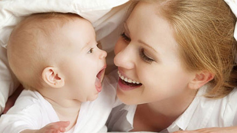 Πώς δείχνουν τα μωρά την αγάπη τους