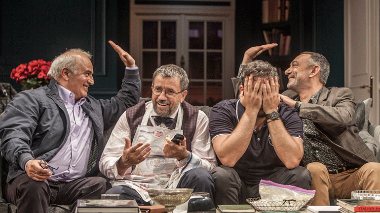 «Δείπνο Ηλιθίων» για δεύτερη χρονιά στο Θέατρο «Κάππα»