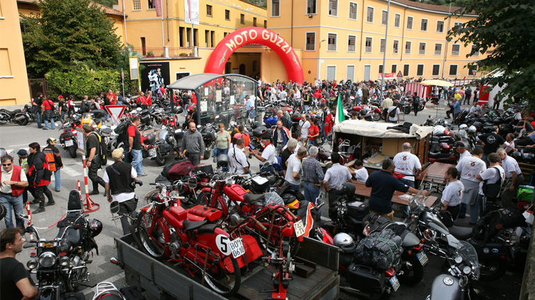 15.000 επισκέπτες στη γιορτή της Moto Guzzi!