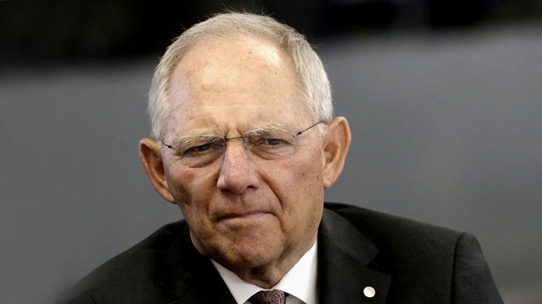 Γερμανία: Εντείνονται οι πιέσεις στον Σόιμπλε να αποχωρήσει από την ηγεσία του Υπ. Οικονομικών