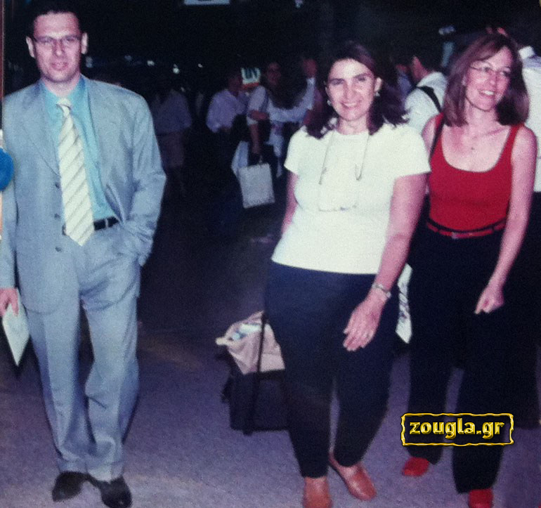 Παλαιότερη φωτογραφία του Θανάση Αγγελή με την κορυφαία γυναίκα οδηγό ράλι Μισέλ Μουτόν και την Βίκυ Καραδήμου