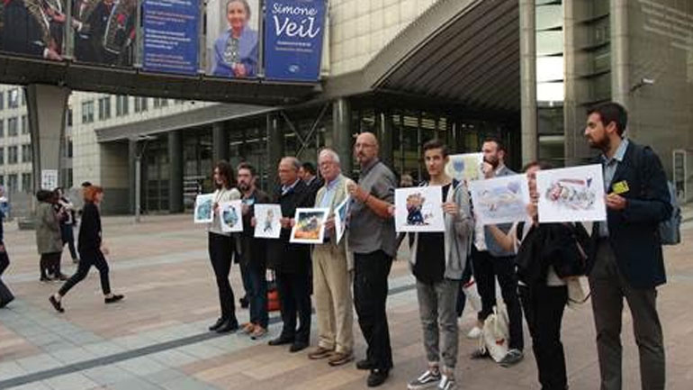 Βρυξέλλες: Διαμαρτυρία κατά της λογοκρισίας των έργων Ελλήνων γελοιογράφων από το Ευρωκοινοβούλιο