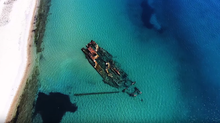 Εντυπωσιακές εικόνες από το Ναυάγιο της Επανομής