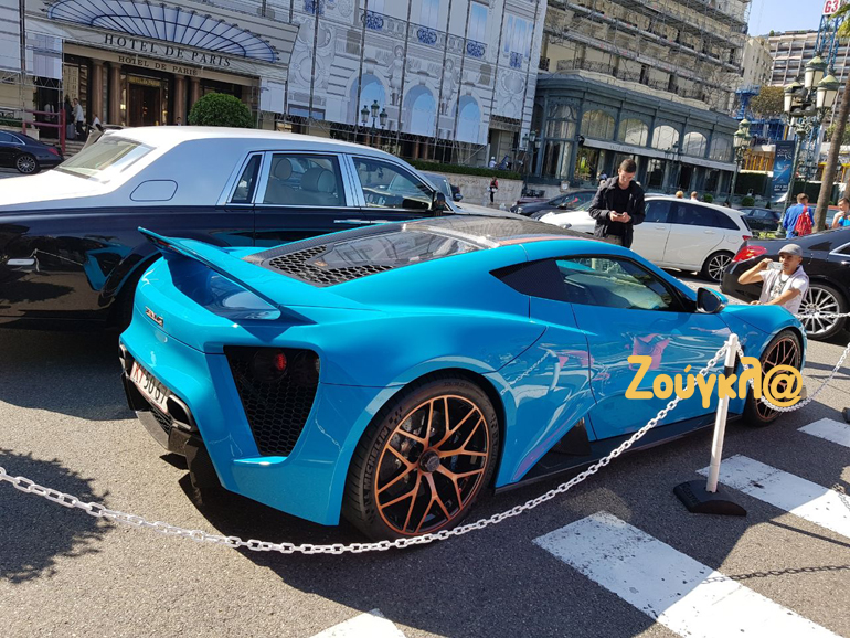 To Zenvo TS1 GT 10th Anniversary εφοδιάζεται με έναν μηχανικό σύνολο 5.800 κ.εκ. το οποίο αποδίδει 1.163 ίπους και παράγει 1.100 Nm ροπή