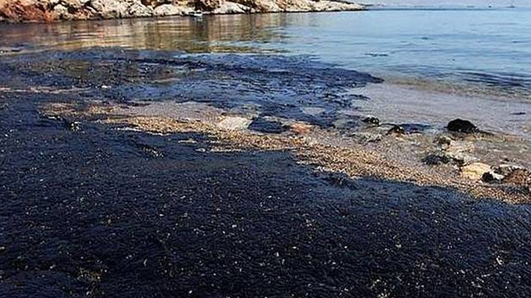 Νέα έκθεση για τη ρύπανση στον Σαρωνικό θα καταθέσει η Επιτροπή Περιβάλλοντος