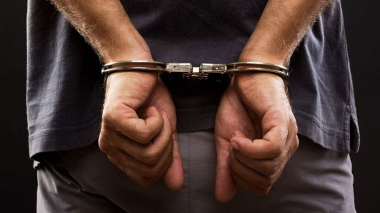 Ρόδος: Επιχειρηματίας εξύβρισε αστυνομικούς και βρέθηκε στο τμήμα Ρόδος: Επιχειρηματίας εξύβρισε αστυνομικούς και βρέθηκε στο τμήμα