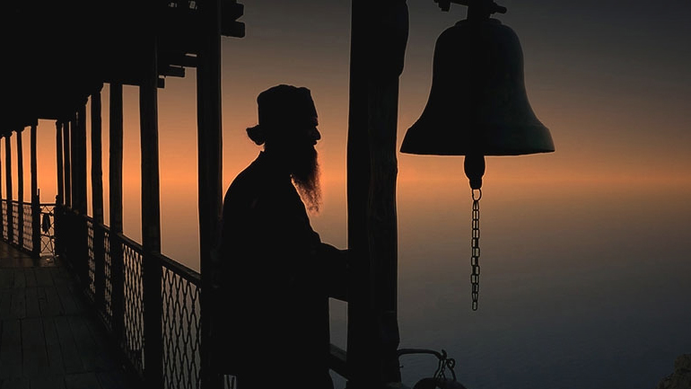 Ο μυστικός πόλεμος του Αγίου Όρους με το Μαξίμου