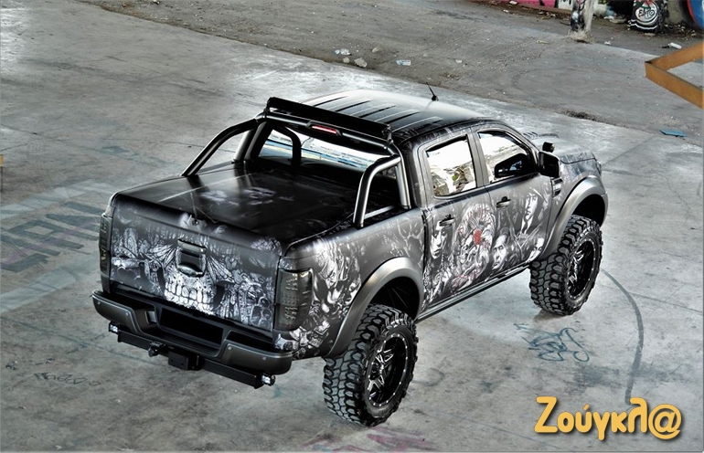 Ντυμένο παντού...