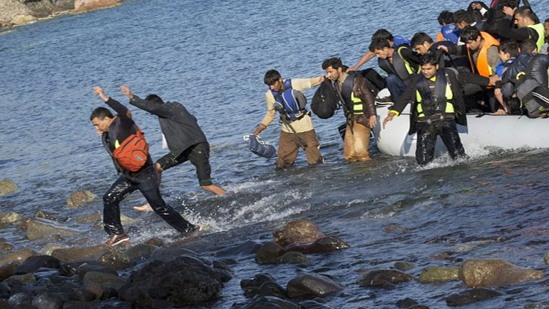 Περισσότεροι από 400 πρόσφυγες και μετανάστες πέρασαν τα νησιά του Β. Αιγαίου από το τη Δευτέρα