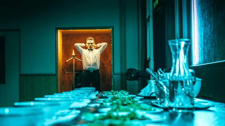 Η «Οικογενειακή γιορτή» (Festen) επιστρέφει στο Φουαγιέ της ΕΜΣ