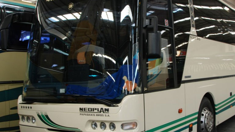 Υπογράφηκαν οι συμβάσεις για τη μετακίνηση ΑμεΑ με τα ΚΤΕΛ της χώρας