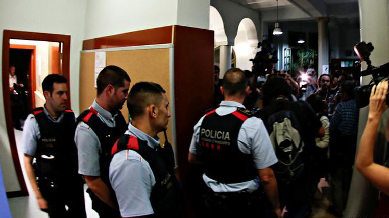 Καταλονία: Κλιμακώνεται η αντίδραση της Μαδρίτης για την αποτροπή του δημοψηφίσματος