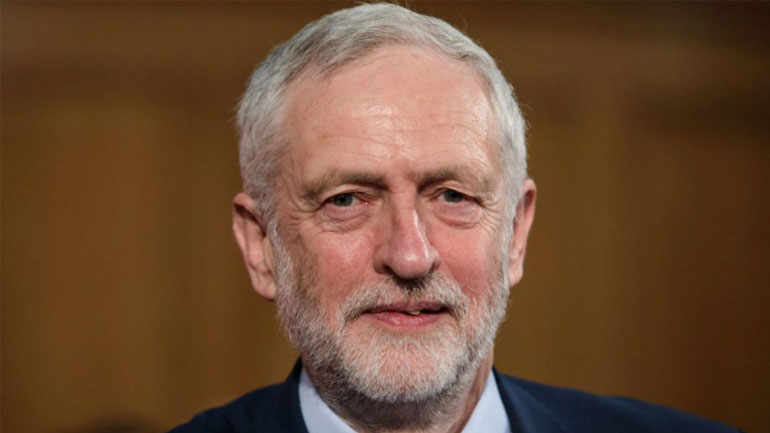 Τζέρεμι Κόρμπιν: «Η ισπανική κυβέρνηση πρέπει να αναλάβει δράση για τον τερματισμό της βίας στην Καταλονία»