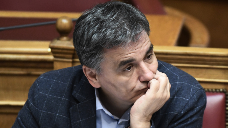 Προϋπολογισμός 2018: Νέοι φόροι με νέες περικοπές