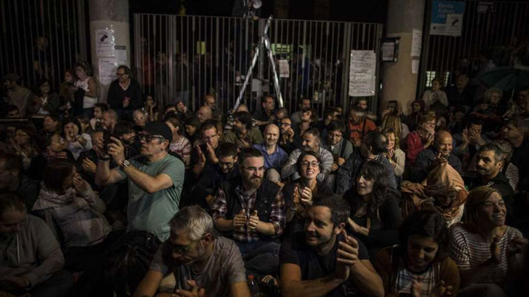 Κάλεσμα για γενική απεργία την Τρίτη στην Καταλονία από οργανώσεις υπέρ της ανεξαρτησίας και συνδικάτα