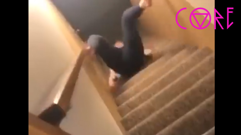 Τσακίστηκε!