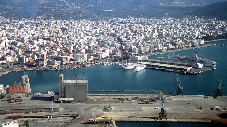 Βυθίστηκε σκάφος στο λιμάνι του Βόλου