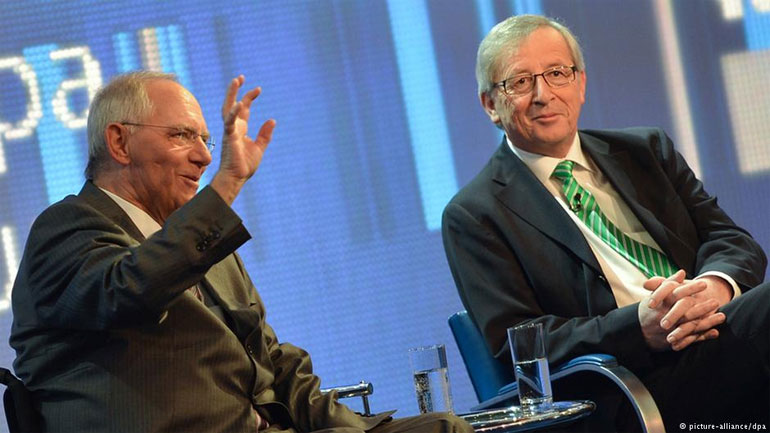 «Oι Έλληνες γνωρίζουν ότι ο Βόλφγκανγκ Σόιμπλε υπερασπίστηκε τα συμφέροντά τους την κρίσιμη στιγμή», δήλωσε ο Ζαν-Κλοντ Γιούνκερ