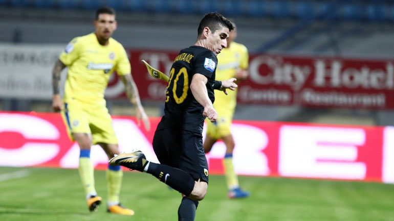 Δεν υπάρχουν μεγάλες ομάδες, καφενεία είναι…