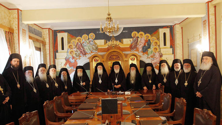 Ιερά Σύνοδος: «Υπόθεση πολύπλοκη, ευαίσθητη και πολυδιάστατη» οι σχέσεις Εκκλησίας – Πολιτείας