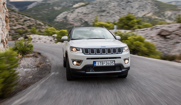 Το νέο Jeep Compass θα το χαρακτηρίζαμε ως ένα baby... Grand Cherokee