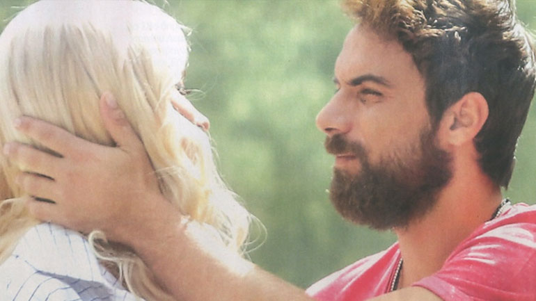 Κατερίνα Καινούργιου: Τρυφερές στιγμές με τον Μάριο Πρίαμο στη μέση του δρόμου