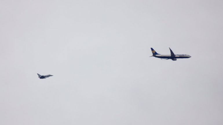Βρετανία: Λάθος συναγερμός σε πτήση της Ryanair – Σηκώθηκαν αεροπλάνα της RAF