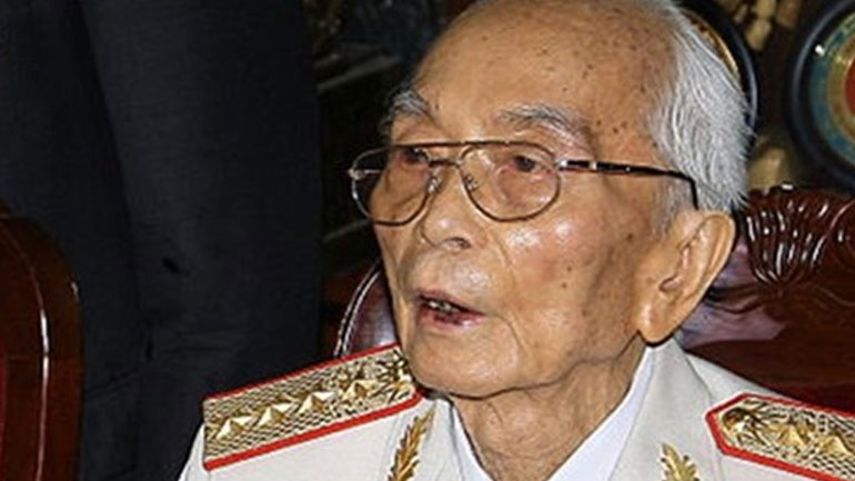 Ο θρυλικός κομουνιστής λάτρης της ποίησης του πολέμου