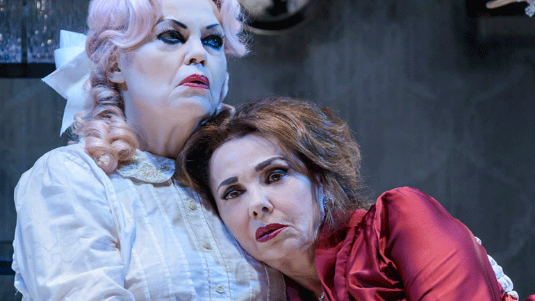 «Τι απέγινε η Μπέημπι Τζέην;» – Τελευταίες παραστάσεις στο θέατρο Εγνατία