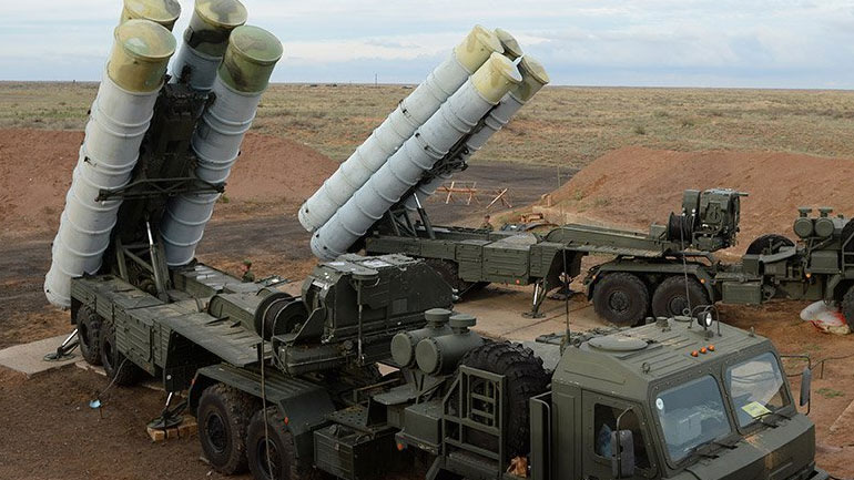 Η Σαουδική Αραβία αγοράζει ρωσικά αντιαεροπορικά οπλικά συστήματα S-400
