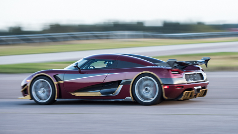 Συγκλονιστική Agera RS κατατροπώνει την Bugatti Chiron στο 0-400-0