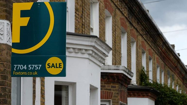 Ανακάμπτουν οι τιμές των ακινήτων στη Βρετανία