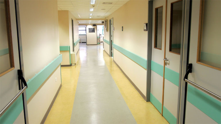 «Τα νοσοκομεία δεν έχουν αντιδραστήρια για έλεγχο αντισωμάτων ιλαράς» καταγγέλλει η ΠΟΕΔΗΝ