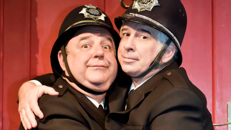 «Ψέμα στο Ψέμα» του Άντονυ Νίλσον στο Θέατρο Μουσούρη