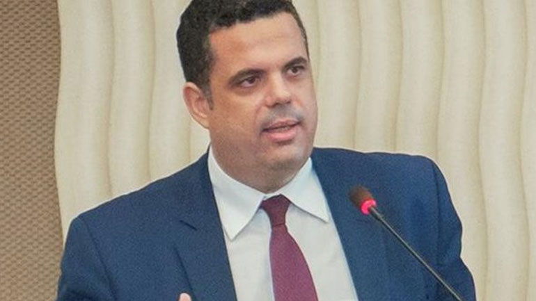 Πόντας: «Να τελειώνουμε πριν γίνουμε πρωταγωνιστές σε φαρσοκωμωδία»