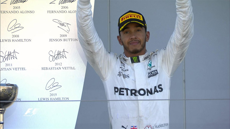 Ο Hamilton κέρδισε στην Ιαπωνία και πλέον βρίσκεται αγκαλιά με τον τίτλο