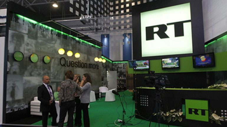 Η Μόσχα απειλεί με περιορισμό της λειτουργίας των αμερικανικών ΜΜΕ