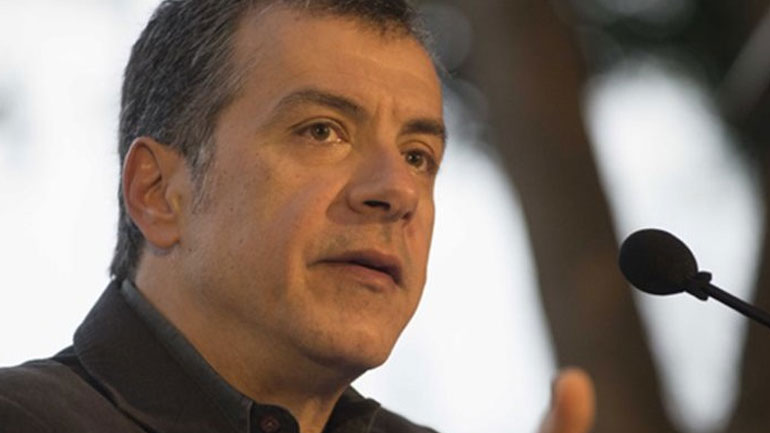 Κάλεσμα από τον Σταύρο Θεοδωράκη για μαζική συμμετοχή στις κάλπες