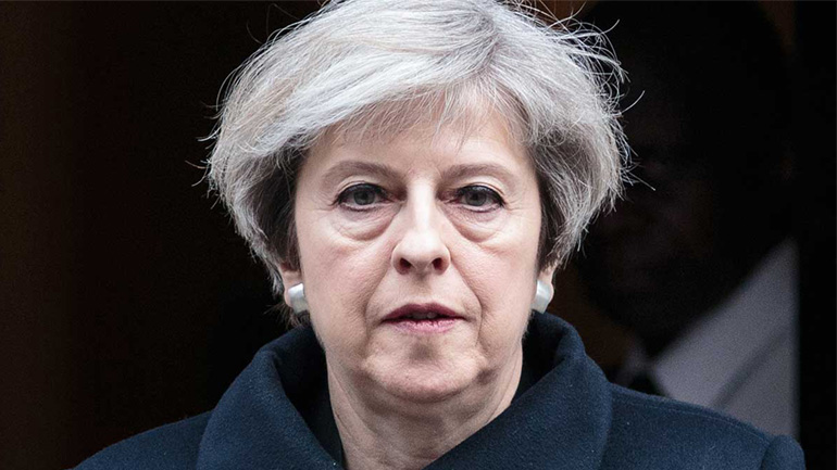 Βρετανία: Η πρωθυπουργός Τερέζα Μέι άφησε να εννοηθεί ότι  ίσως αποπέμψει από την κυβέρνηση τον ΥΠΕΞ Μπόρις Τζόνσον