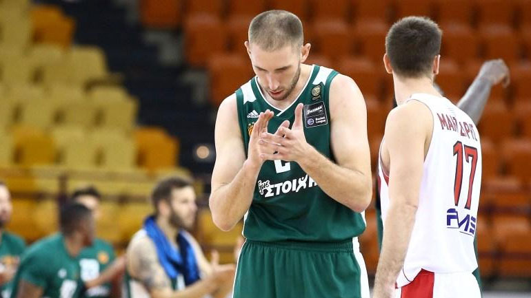 Λοτζέσκι: «Είμαστε χαρούμενοι για τη νίκη»